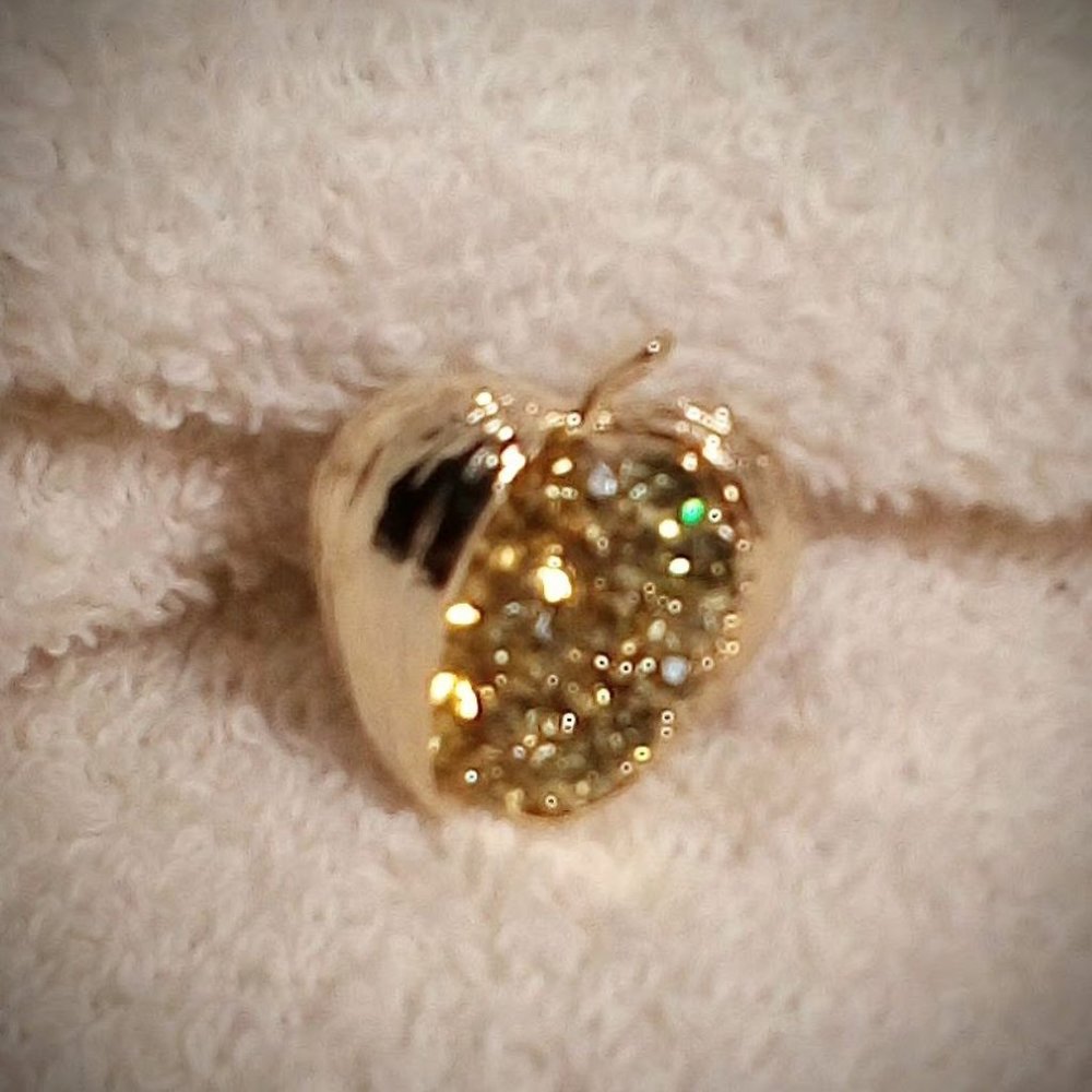 *GIFT* Vintage Gold Tone & Rhinestones Apple Shaped Brooch - Picture 4 of 8